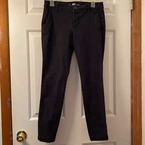 Old Navy Skinny Leg Black Pants